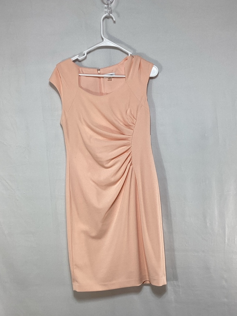 NWT Calvin Klein Size 8 Peach Cap-Sleeve Ruched Dress